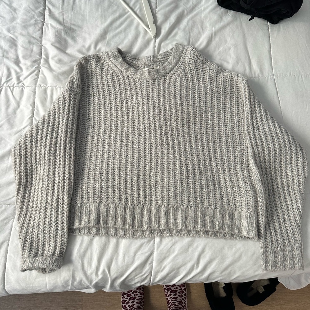 Cropped sweater